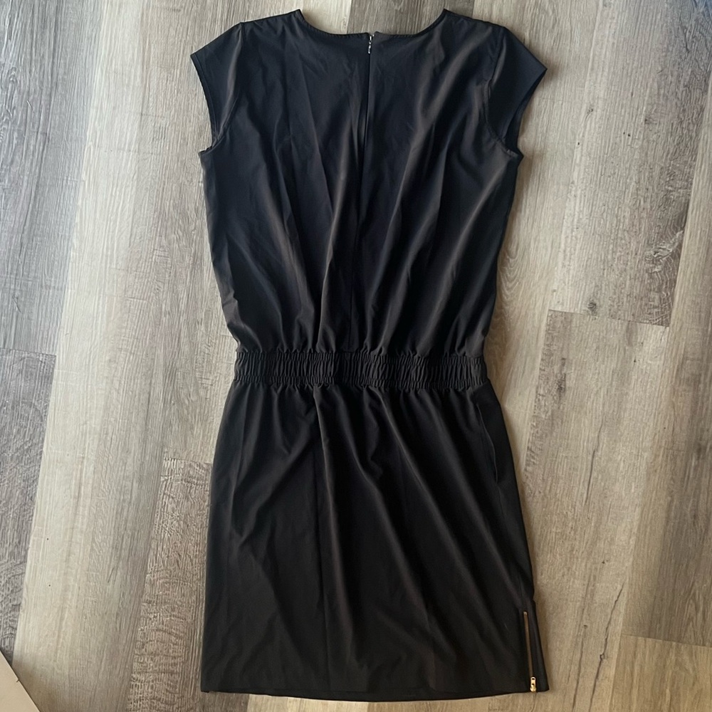 Black Casual Cap-Sleeve Drawstring Waist Dress - Picture 8 of 13